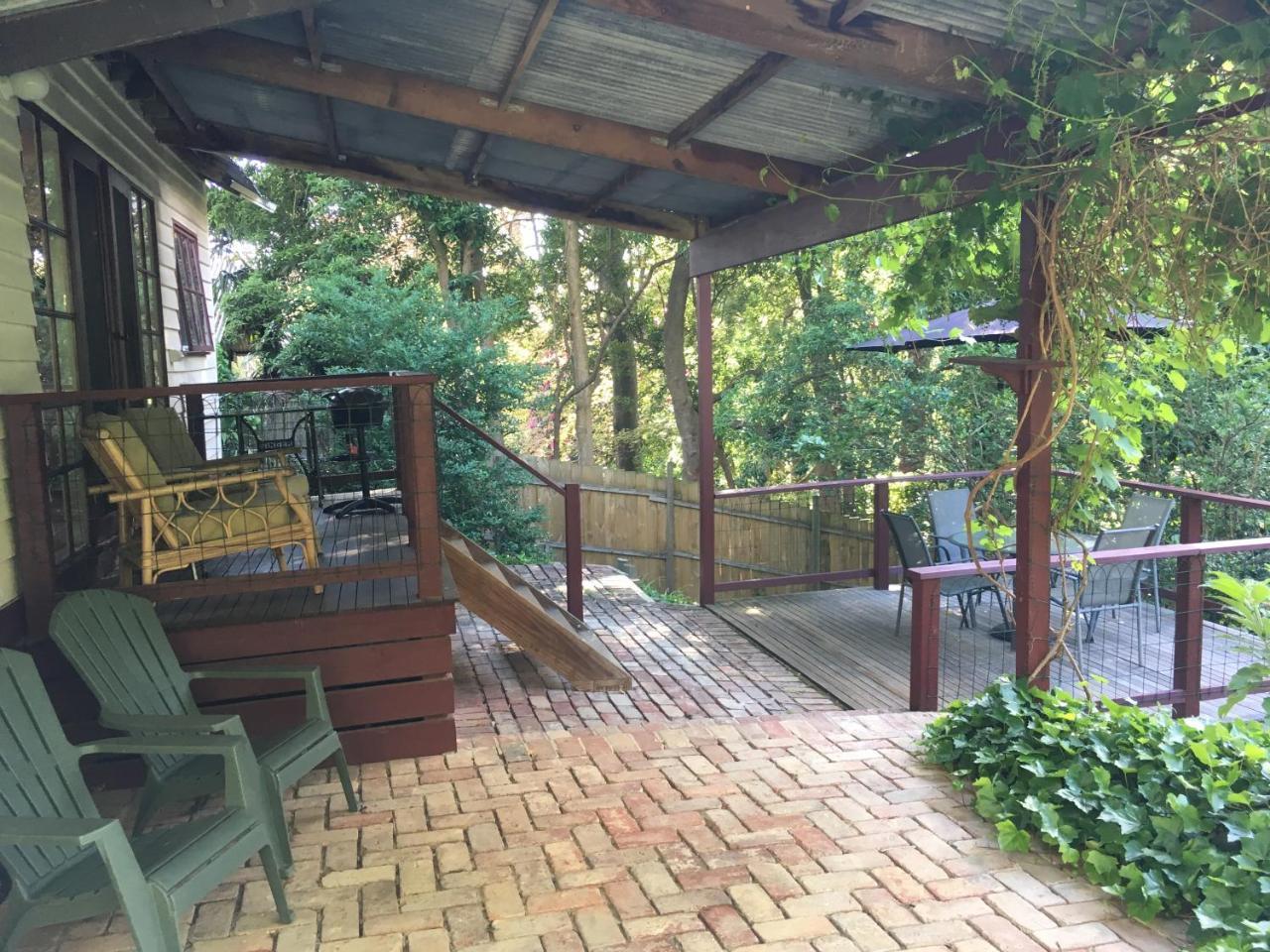 Stone'S Throw Cottage Bed And Breakfast เบลเกรฟ ภายนอก รูปภาพ
